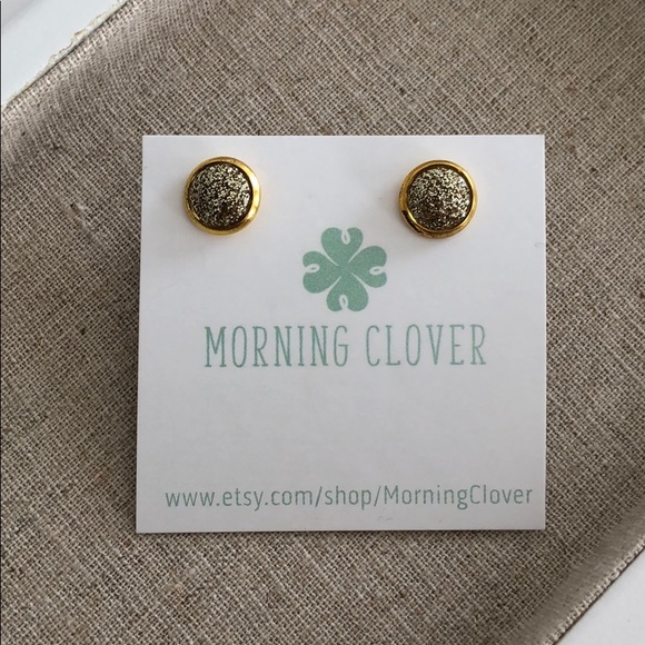 NWOT Gold Glitter Earrings - Picture 1 of 3